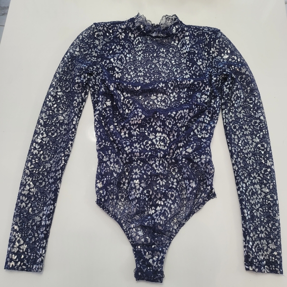 Victoria's Secret Navy Blue Lace and Silver Metalic Bodysuit Size Xs New - Picture 9 of 16